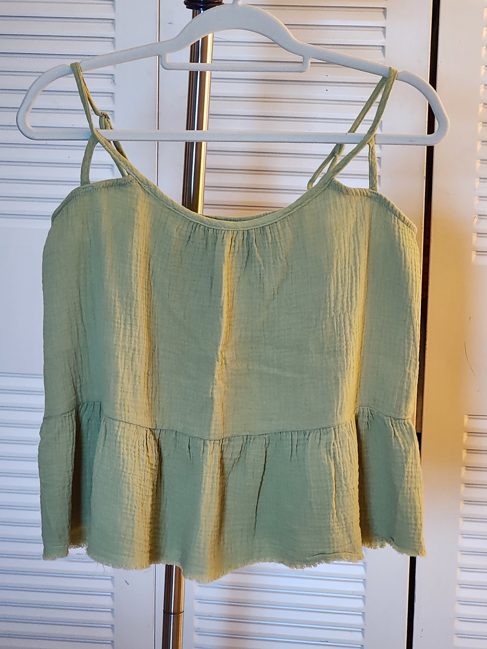 NWT Umgee Sage Green Ruffle-Hem Double-Adjustable-Strap Camisole Medium